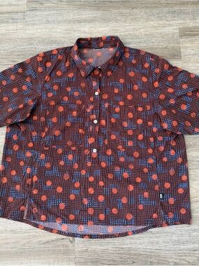 REI Unisex Brown Short-Sleeve Button-Down with Red & Blue Dot Print